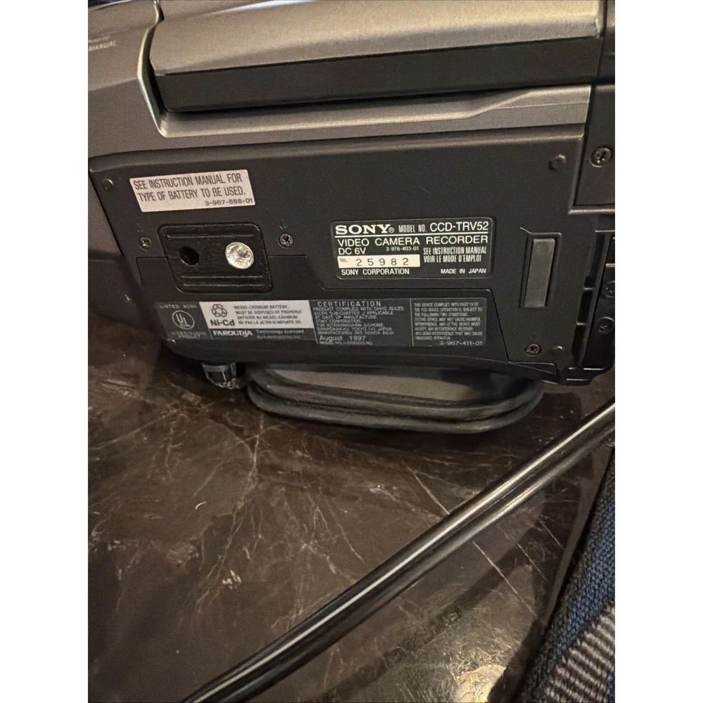 Sony CCD-TRV52 Video 8 Hi8 Camcorder Bundle Faroudja Tech Transfer Deck, Remote